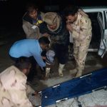 امداد رسانی مرزبانان به یک مرزنشین مصدوم
